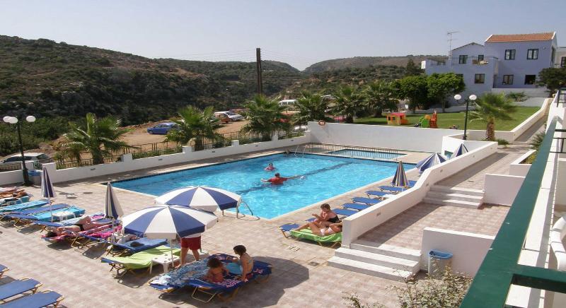 Camari Garden Hotel Apartments Gerani Chanion Buitenkant foto